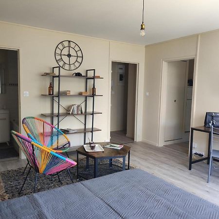 Studio - Meuble Tourisme, Trois Etoiles - 34 M2 Refait A Neuf- Residence Mâcon Exteriör bild