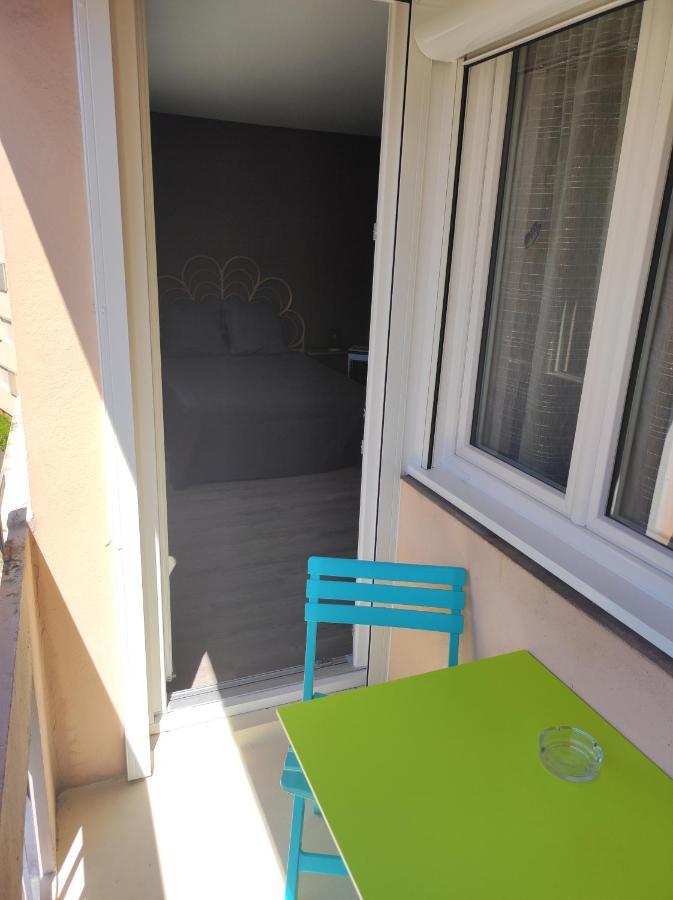 Studio - Meuble Tourisme, Trois Etoiles - 34 M2 Refait A Neuf- Residence Mâcon Exteriör bild